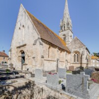 église de Maizières vue du cimetière